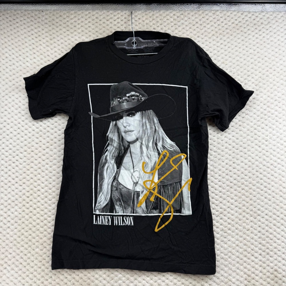 Lainey Wilson 2024  T-Shirt Concert Men S Black Gold Signature Country Music Tee